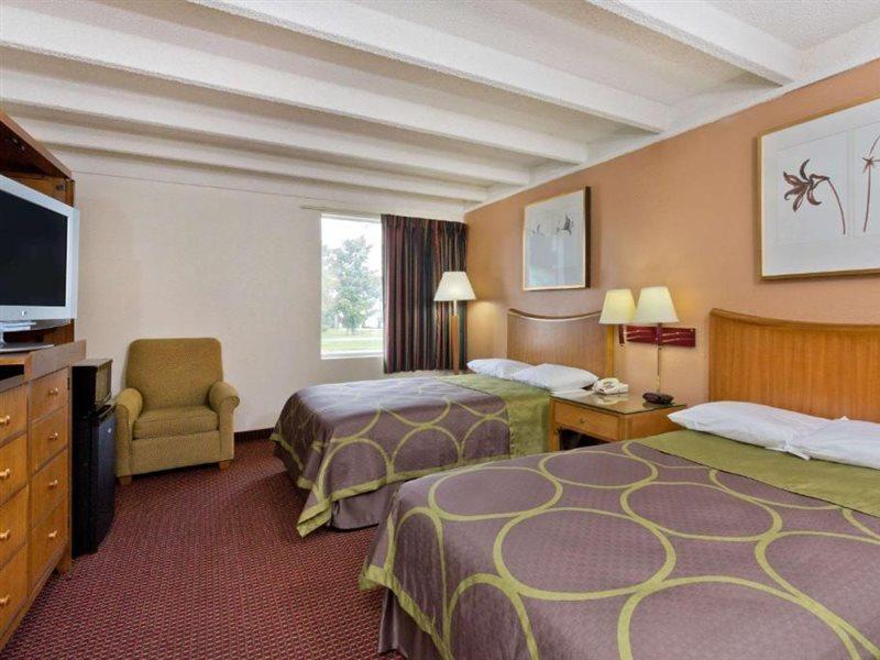 Super 8 By Wyndham Melbourne Motel Buitenkant foto