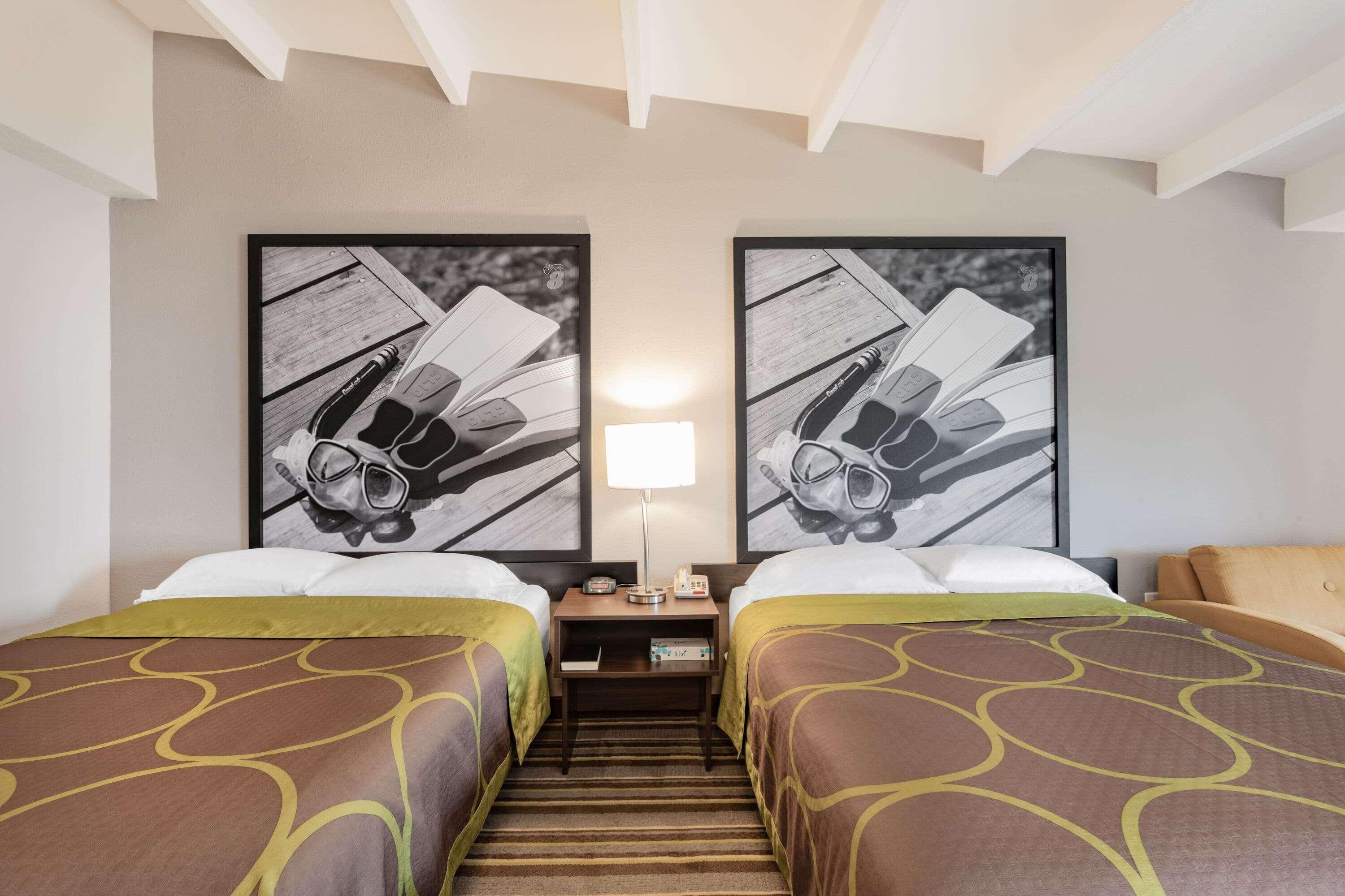 Super 8 By Wyndham Melbourne Motel Buitenkant foto