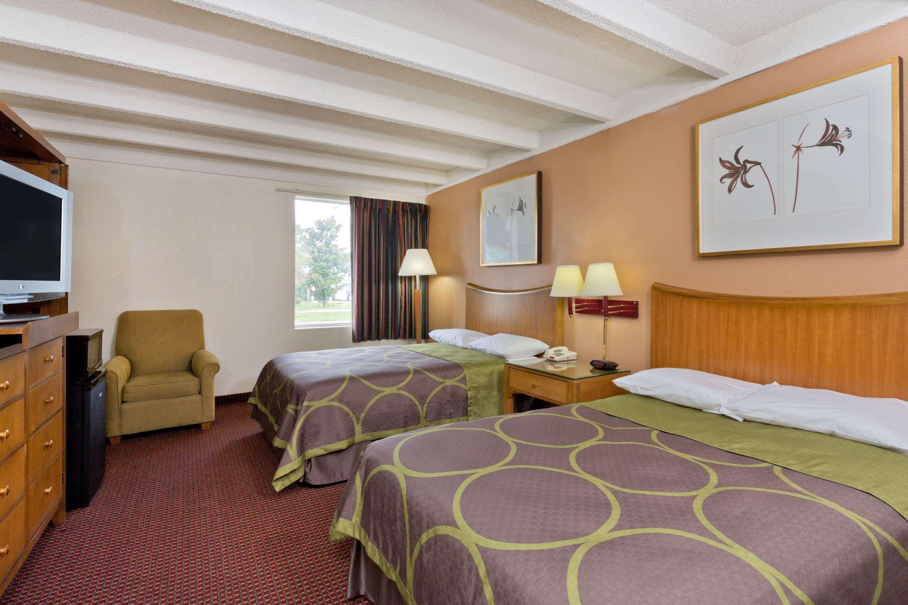 Super 8 By Wyndham Melbourne Motel Buitenkant foto